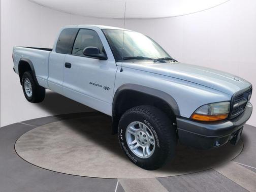 2002 Dodge Dakota Base