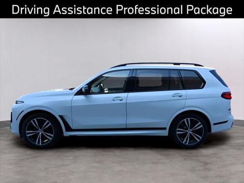 2025 BMW X7 M60i