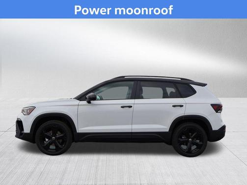 2026 Volkswagen Taos SE Black