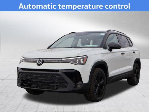 2026 Volkswagen Taos SE Black