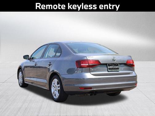 Platinum Gray Metallic 2018 Volkswagen Jetta 1.4T S