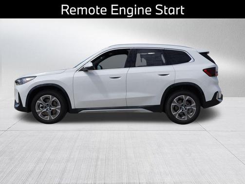 Alpine White 2025 BMW X1 xDrive28i