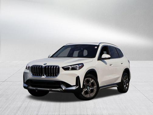 Alpine White 2025 BMW X1 xDrive28i