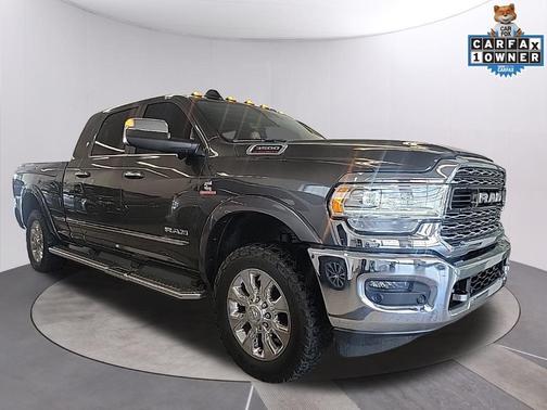 2022 RAM 3500 Limited Mega Cab 4x4 6'4' Box