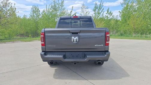 Granite Crystal Metallic Clearcoat 2019 RAM 1500 Big Horn