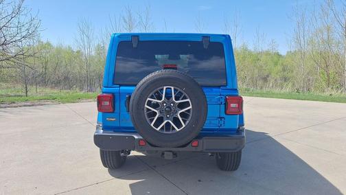 Hydro Blue Pearlcoat 2026 Jeep Wrangler 4-Door Sahara 4x4
