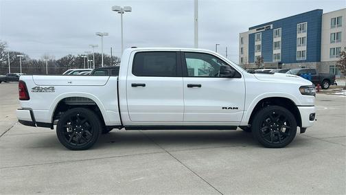Ivory White Tri-Coat Pearlcoat 2026 RAM 1500 Laramie