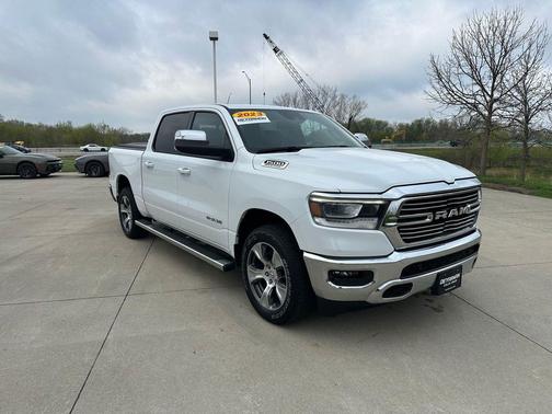 Bright White Clearcoat 2023 RAM 1500 Laramie