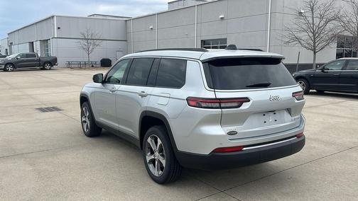 Silver Zynith 2026 Jeep Grand Cherokee L Limited