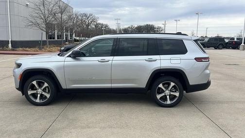 Silver Zynith 2026 Jeep Grand Cherokee L Limited