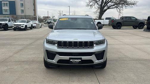 Silver Zynith 2026 Jeep Grand Cherokee L Limited