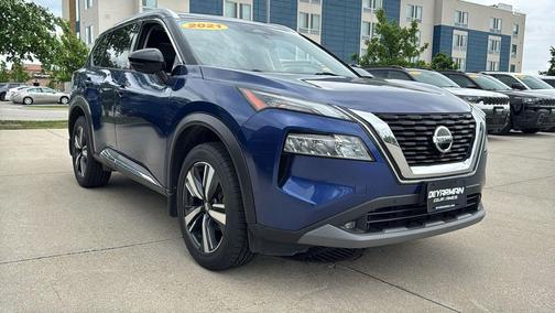 Caspian Blue Metallic/Super Black 2021 Nissan Rogue SL