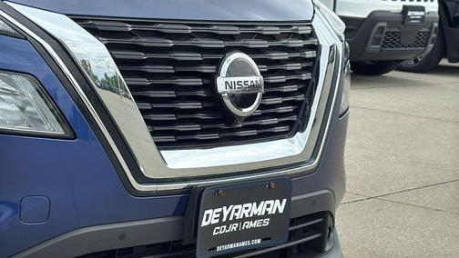 Caspian Blue Metallic/Super Black 2021 Nissan Rogue SL