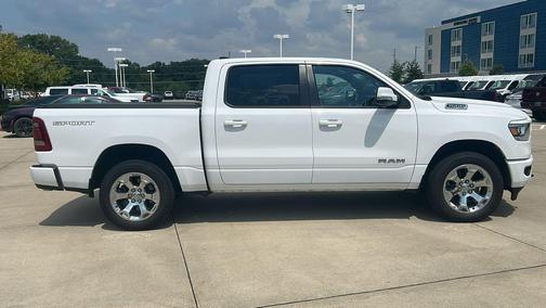 Bright White Clearcoat 2022 RAM 1500 Big Horn/Lone Star