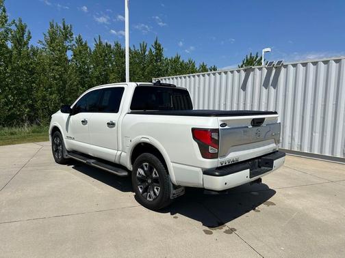 Pearl White Metallic 2022 Nissan Titan Platinum Reserve