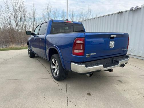 Blue Streak Pearlcoat 2019 RAM 1500 Laramie