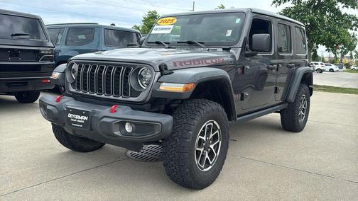 Granite Crystal Metallic Clearcoat 2025 Jeep Wrangler Rubicon