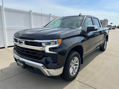 Dark Ash Metallic 2023 Chevrolet Silverado 1500 LT