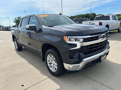Dark Ash Metallic 2023 Chevrolet Silverado 1500 LT