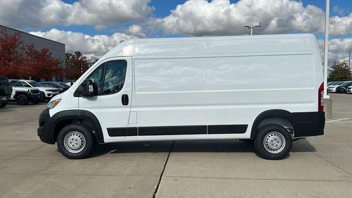 Bright White Clearcoat 2026 RAM ProMaster 2500 Tradesman