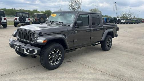 Granite Crystal Metallic Clearcoat 2026 Jeep Gladiator Sahara 4x4