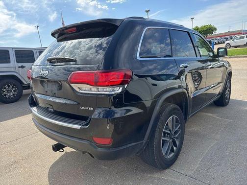 Diamond Black Crystal Pearlcoat 2020 Jeep Grand Cherokee Limited