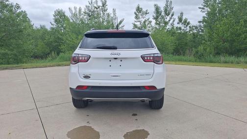 Bright White Clearcoat 2023 Jeep Compass Limited
