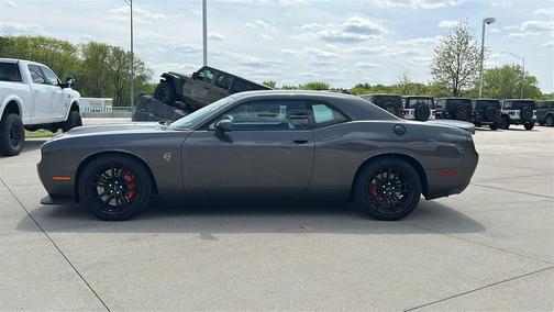 Granite Crystal Metallic Clearcoat 2023 Dodge Challenger SRT Hellcat