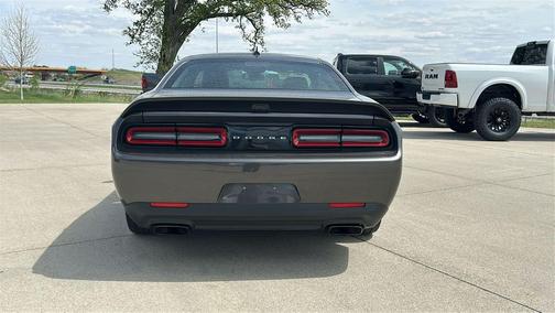 Granite Crystal Metallic Clearcoat 2023 Dodge Challenger SRT Hellcat