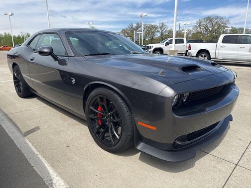 Granite Crystal Metallic Clearcoat 2023 Dodge Challenger SRT Hellcat