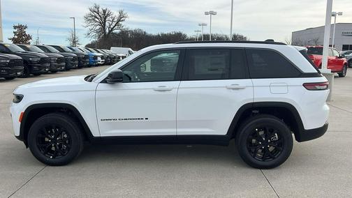 2026 Jeep Grand Cherokee Altitude