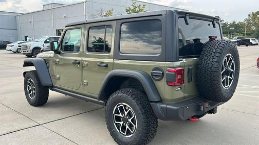 41 2025 Jeep Wrangler Rubicon