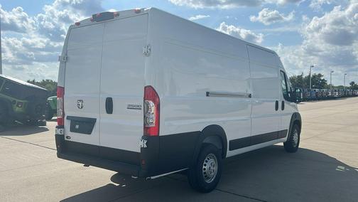 Bright White Clearcoat 2026 RAM ProMaster 3500 High Roof