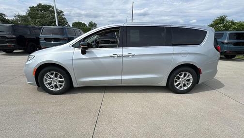 Silver Mist Clearcoat 2024 Chrysler Pacifica Touring L