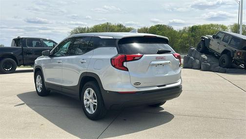 Quicksilver Metallic 2018 GMC Terrain SLE