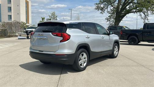 Quicksilver Metallic 2018 GMC Terrain SLE