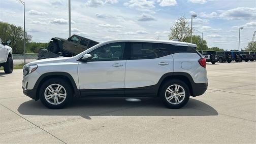 Quicksilver Metallic 2018 GMC Terrain SLE
