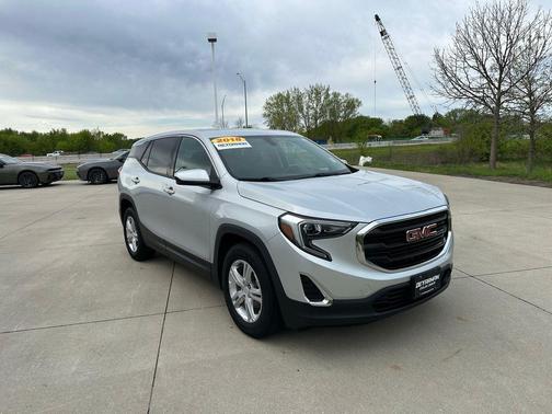 Quicksilver Metallic 2018 GMC Terrain SLE