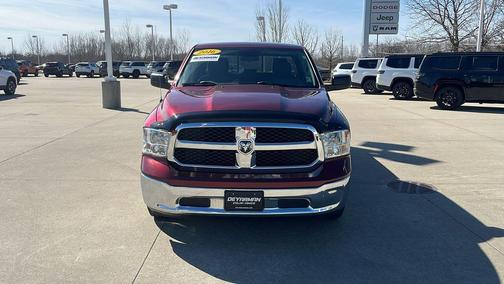 Delmonico Red Pearlcoat 2018 RAM 1500 SLT