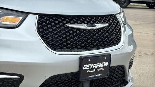 Silver Mist Clearcoat 2024 Chrysler Pacifica Limited