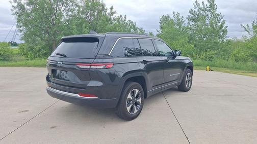 Rocky Mountain Pearlcoat 2024 Jeep Grand Cherokee 4xe Base