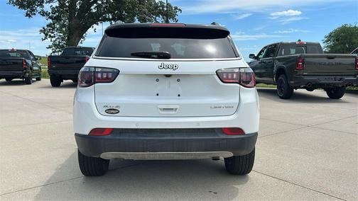 Bright White Clearcoat 2024 Jeep Compass Limited