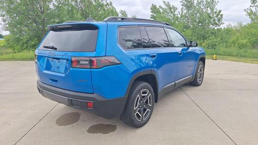 Hydro Blue Pearlcoat 2026 Jeep Cherokee Laredo 4x4