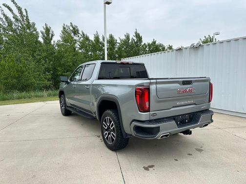 Sterling Metallic 2023 GMC Sierra 1500 AT4