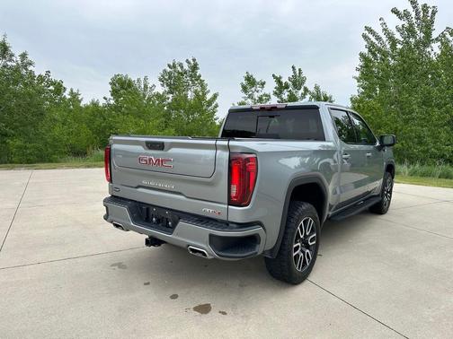 Sterling Metallic 2023 GMC Sierra 1500 AT4