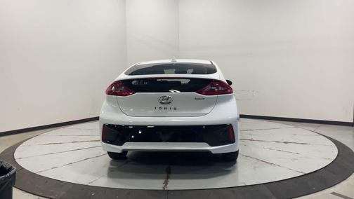 2018 Hyundai IONIQ Hybrid SEL
