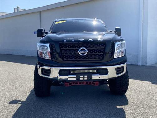 2019 Nissan Titan XD SV