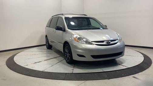 2007 Toyota Sienna LE