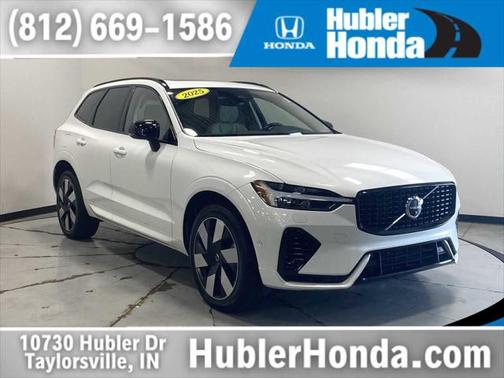 2025 Volvo XC60 Plug-In Hybrid T8 Plus
