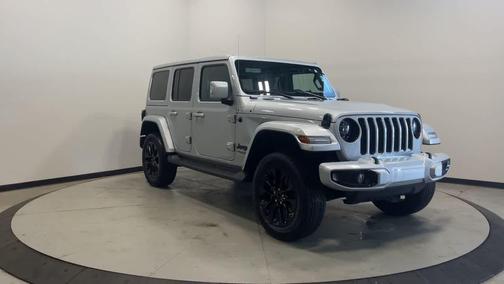 Silver Zynith Clearcoat 2022 Jeep Wrangler Unlimited High Altitude 4x4